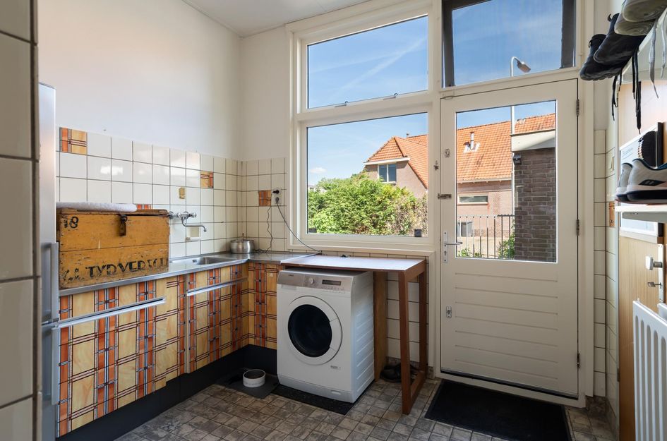 Burgemeester van Esstraat 58