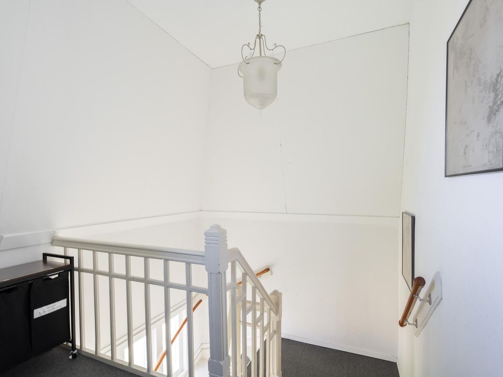 Burgemeester van Esstraat 58, Pernis