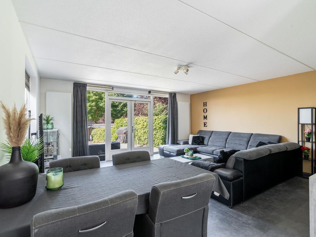 Pastoriedijk 230, Pernis