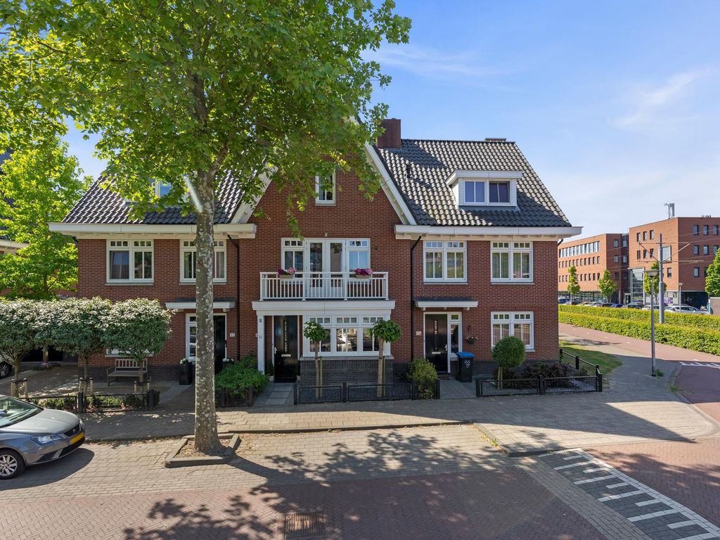 Vrijenburglaan 44, Barendrecht