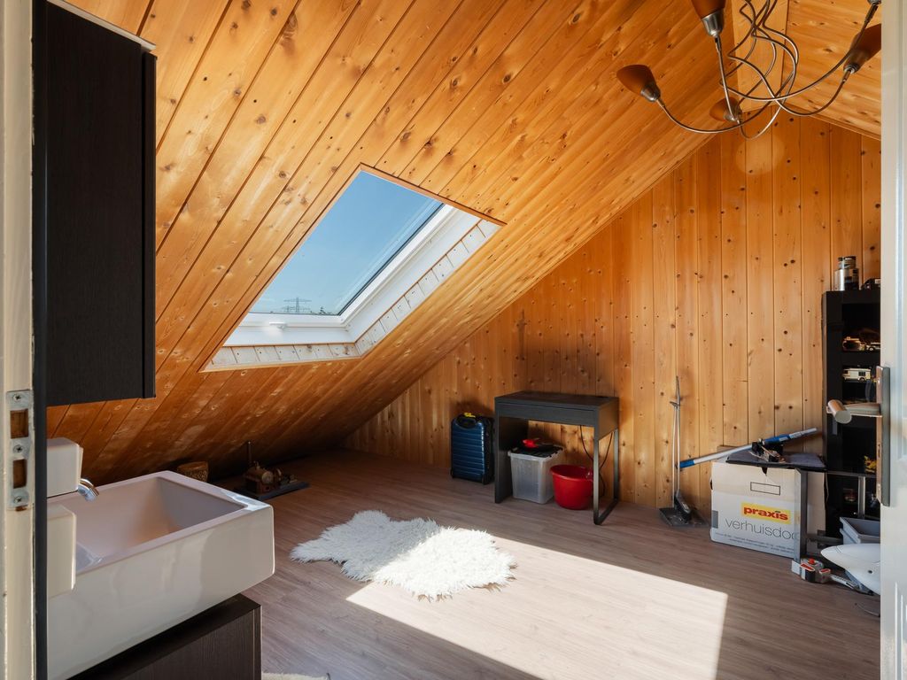 Parelgras 124, Spijkenisse