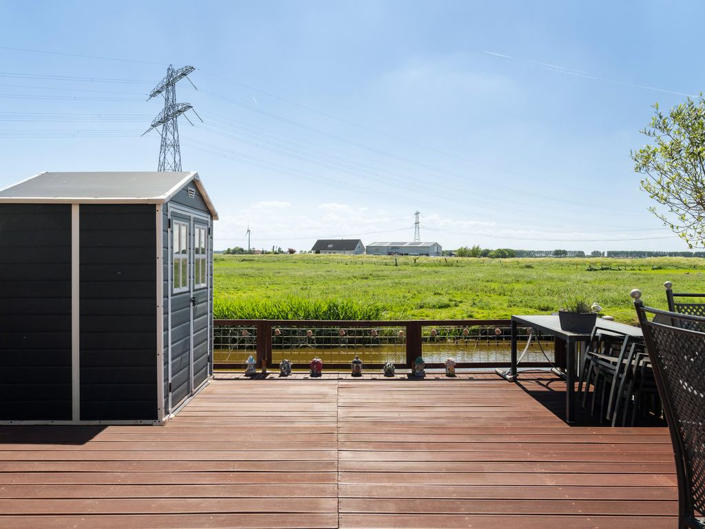 Parelgras 124, Spijkenisse