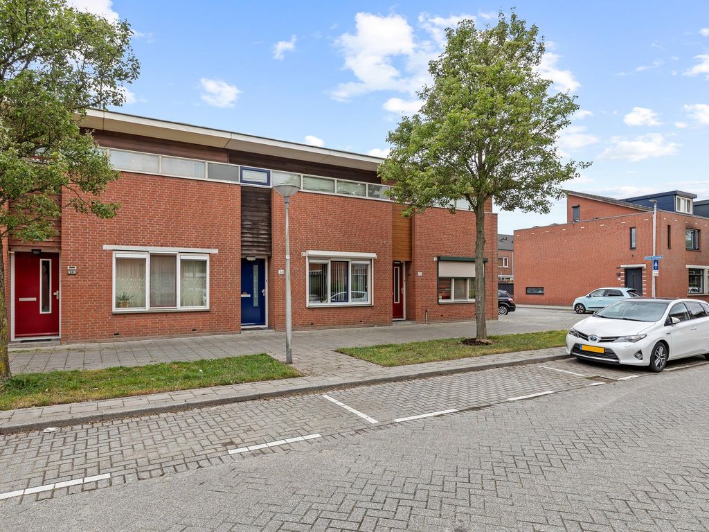 Platte Drogedijk 30, Hoogvliet