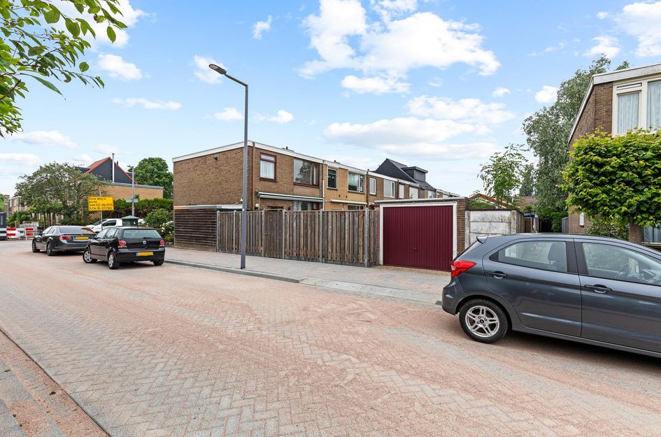 Van Zyll de Jongstraat 98