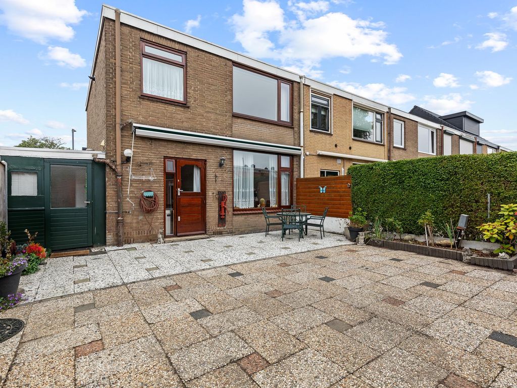 Van Zyll de Jongstraat 98, Pernis