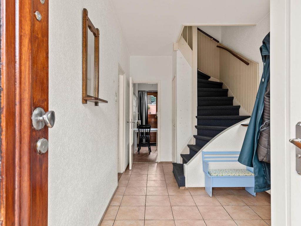 Van Zyll de Jongstraat 98, Pernis