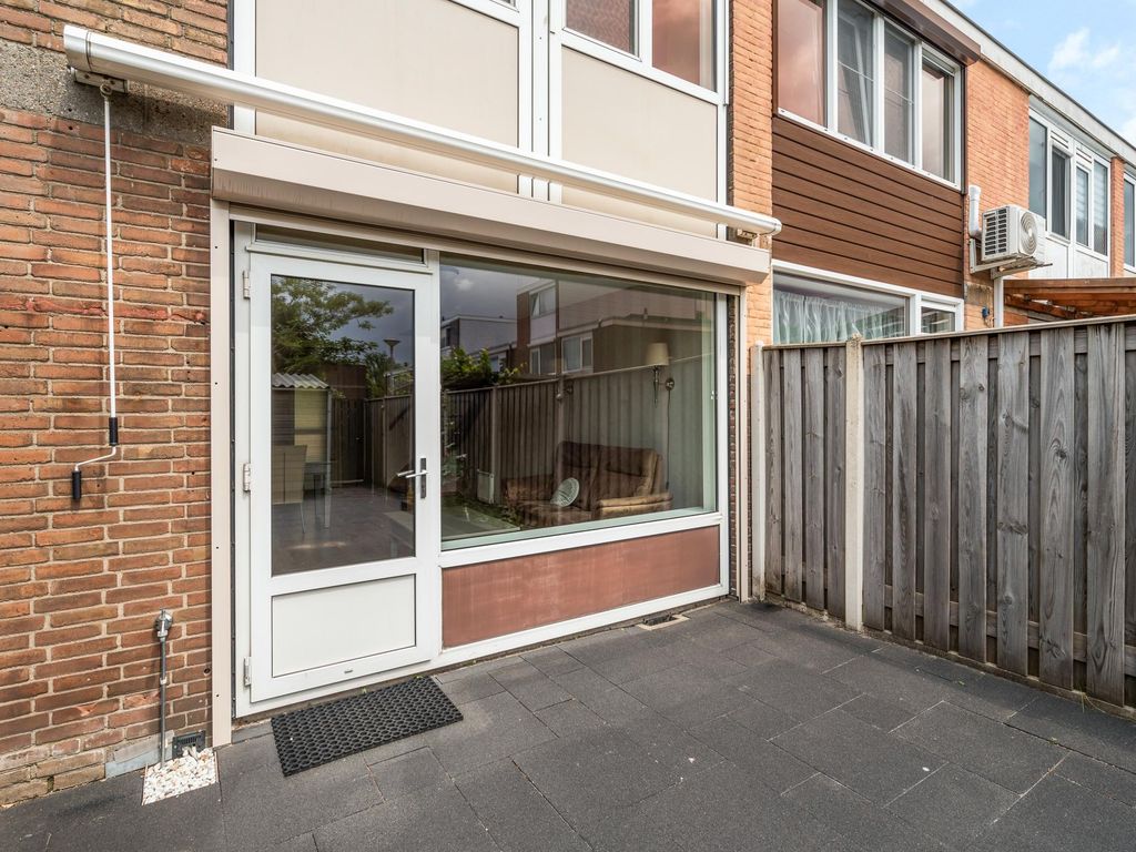Oudelandseweg 214, Hoogvliet