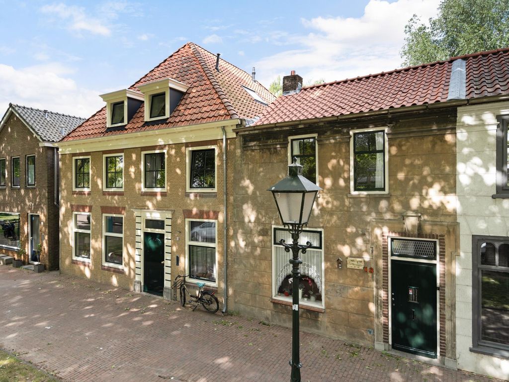 Nieuwedijk 13, Pernis