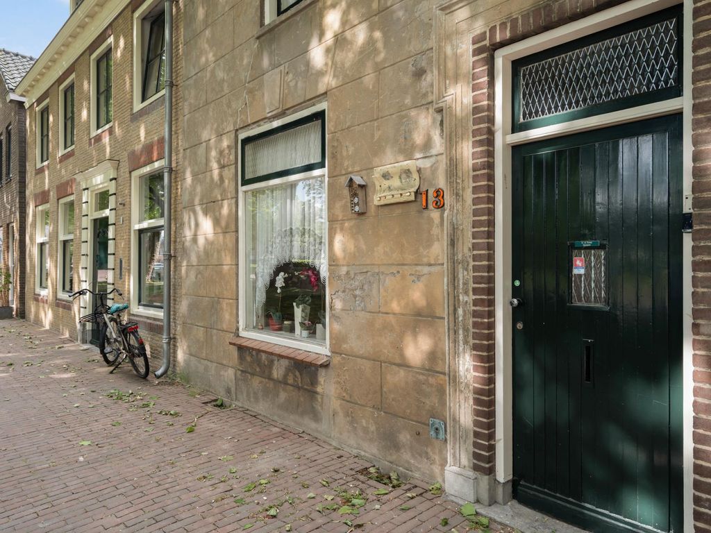 Nieuwedijk 13, Pernis