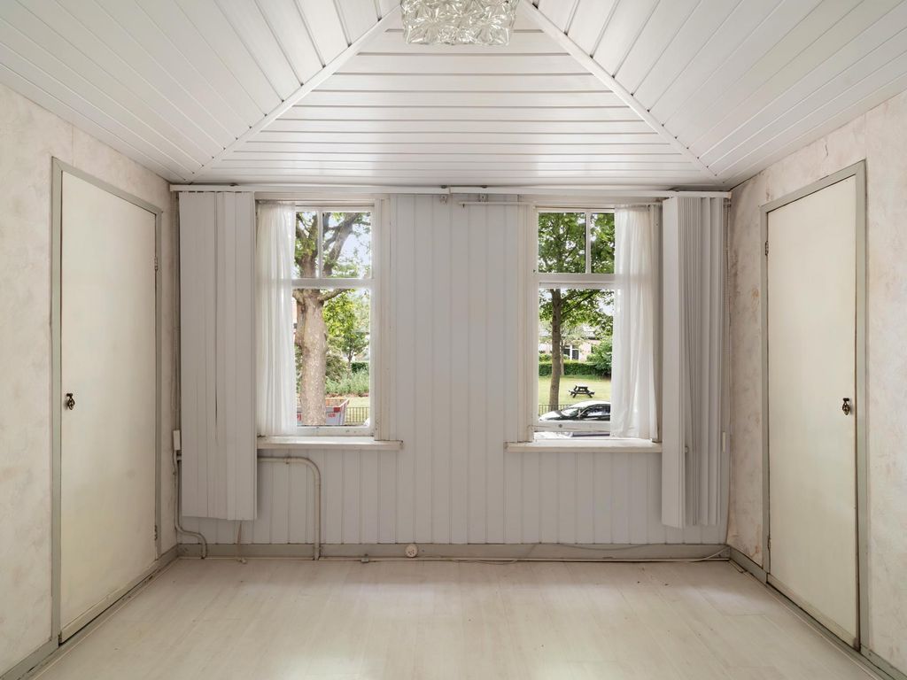 Nieuwedijk 13, Pernis