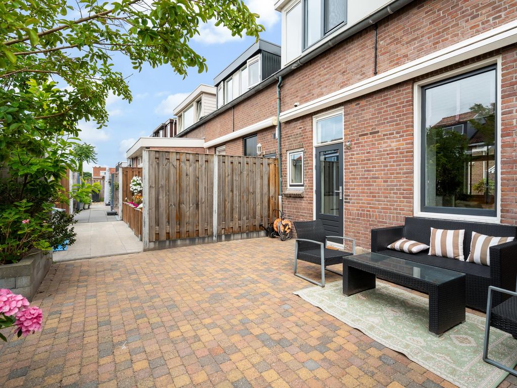 Murraystraat 14, Pernis