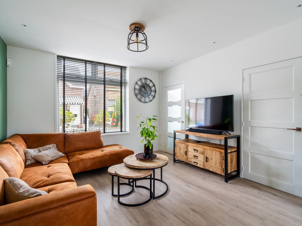 Murraystraat 14, Pernis