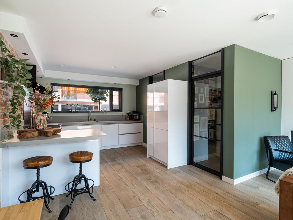 Zellingstraat 23, Pernis