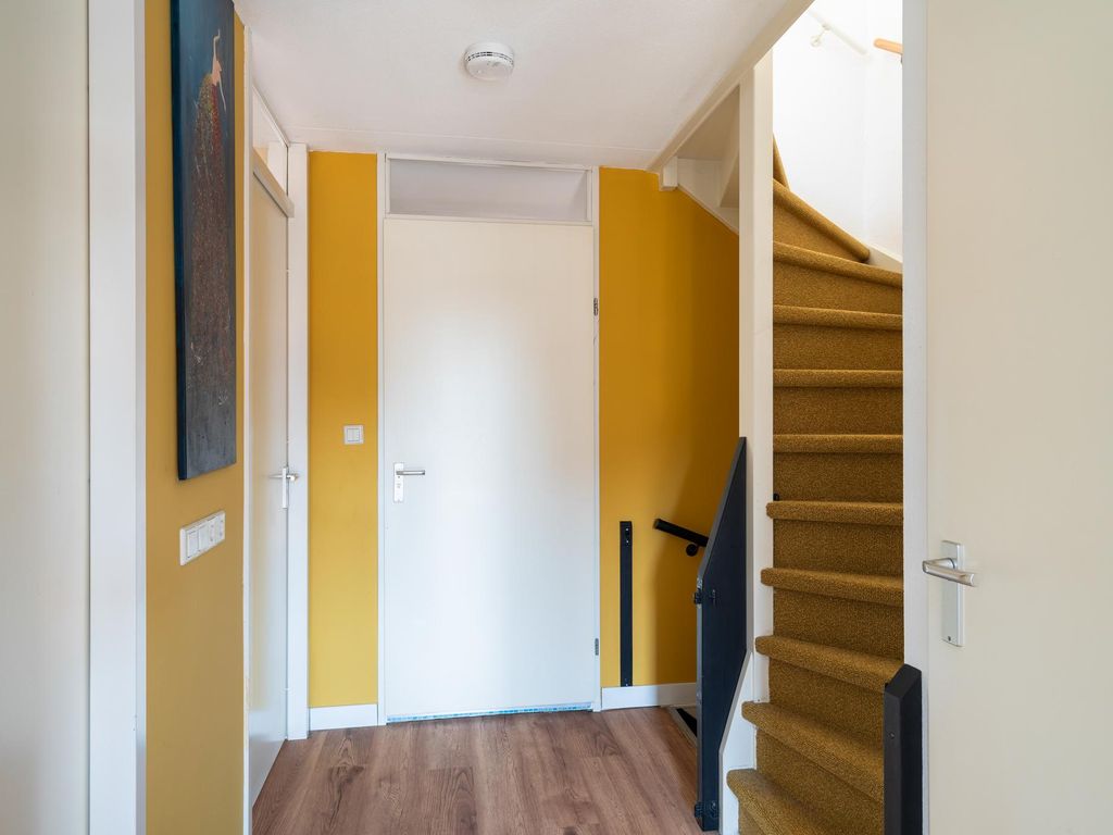 Zellingstraat 23, Pernis