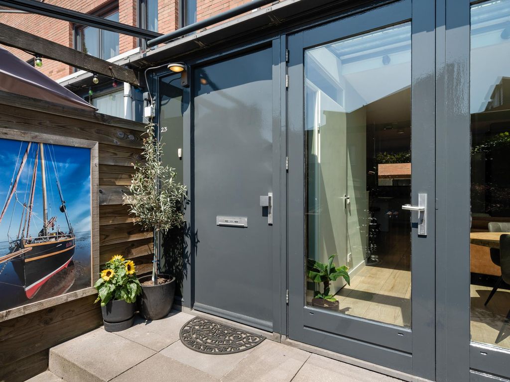 Zellingstraat 23, Pernis