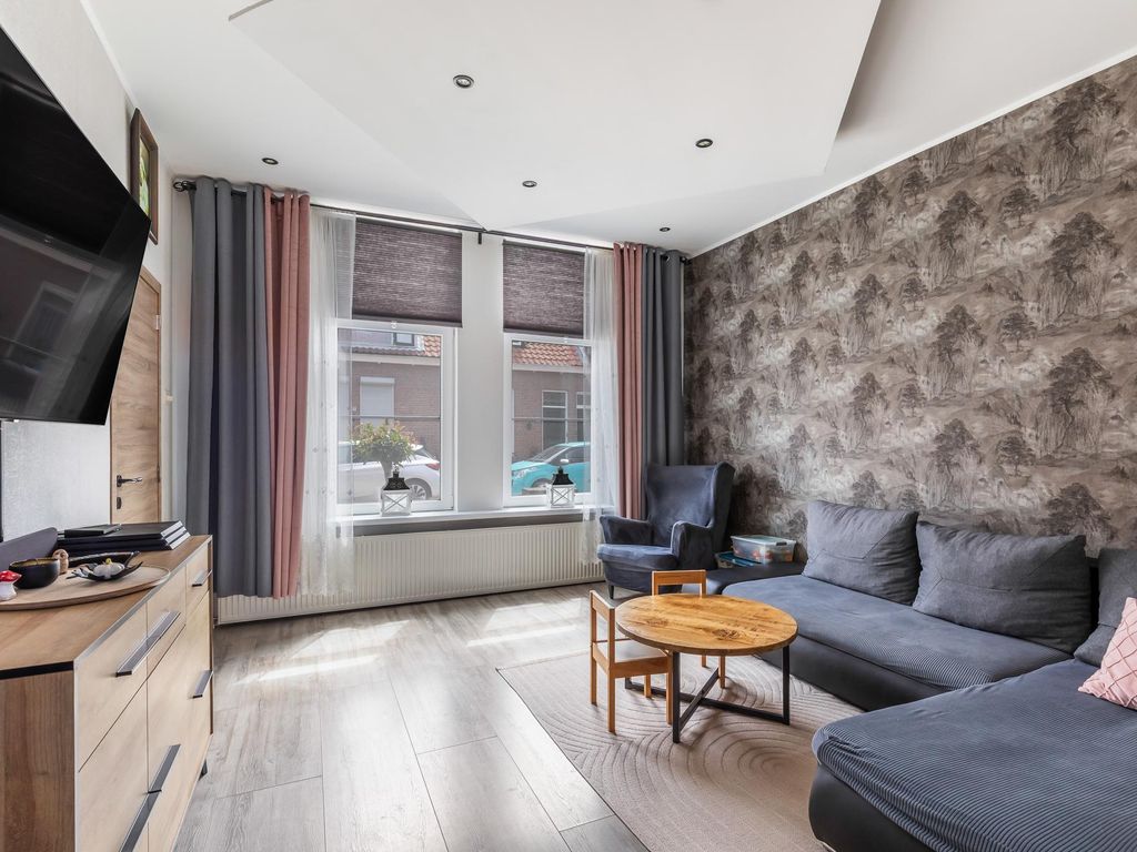 Murraystraat 63, Pernis
