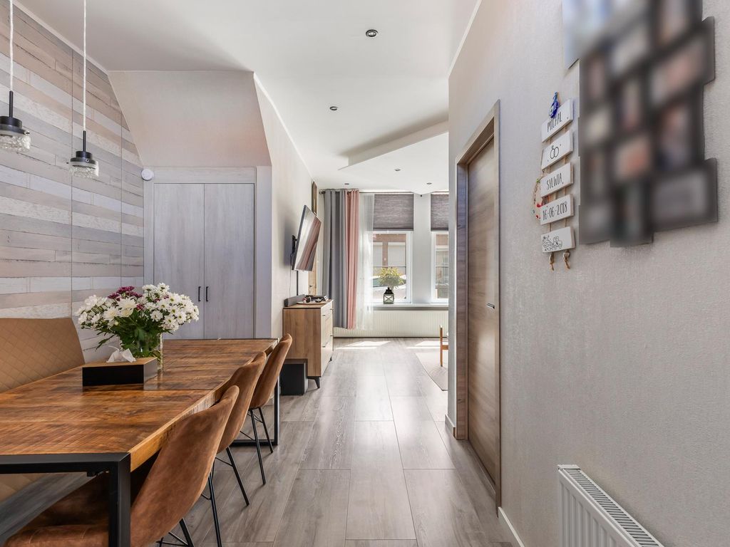 Murraystraat 63, Pernis