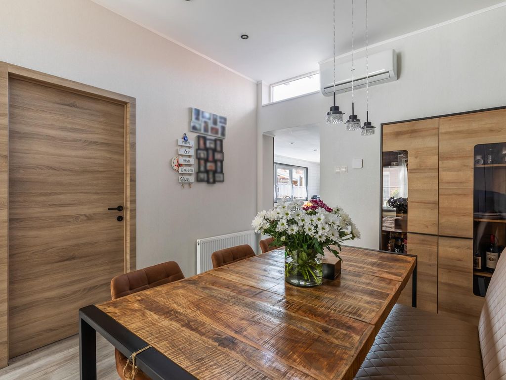 Murraystraat 63, Pernis