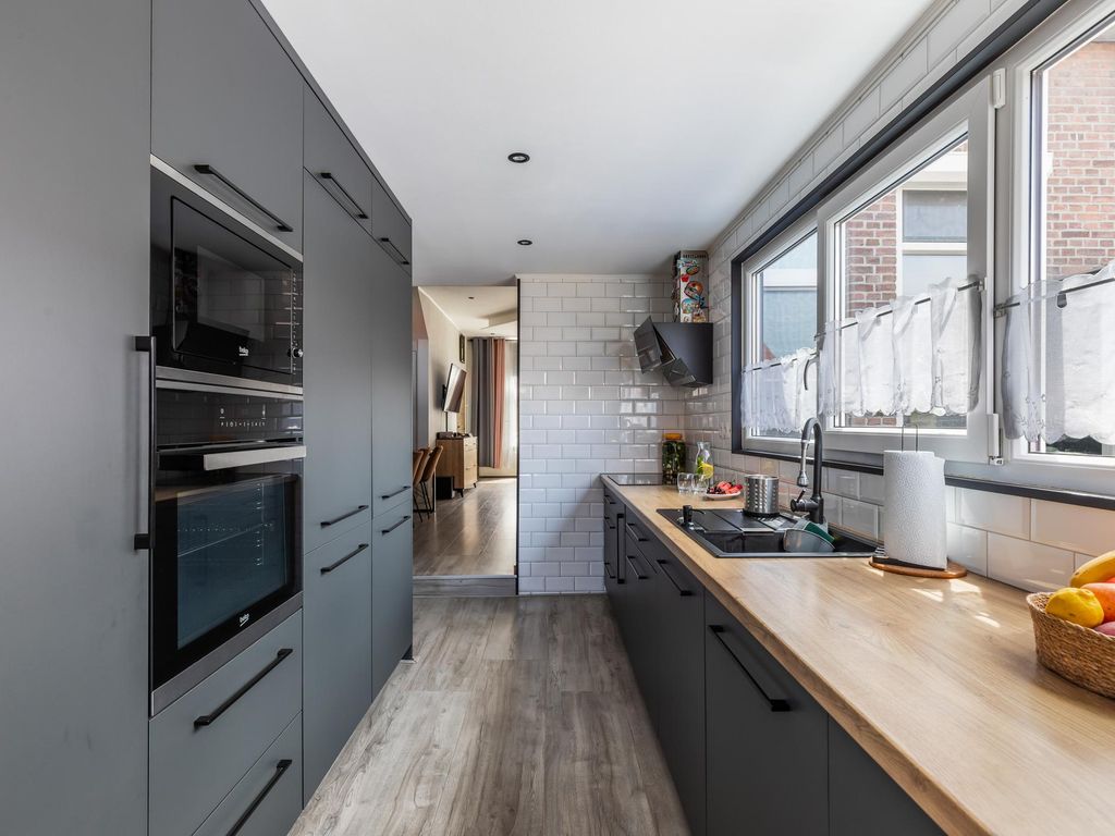 Murraystraat 63, Pernis