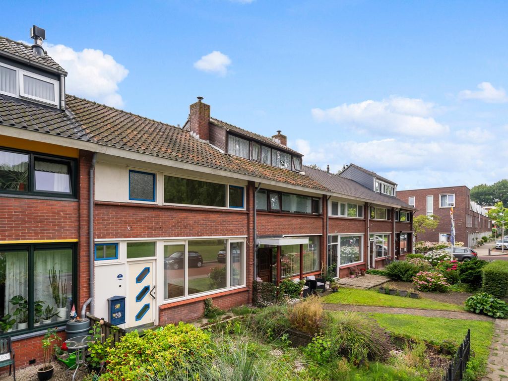 Leliestraat 54, Spijkenisse