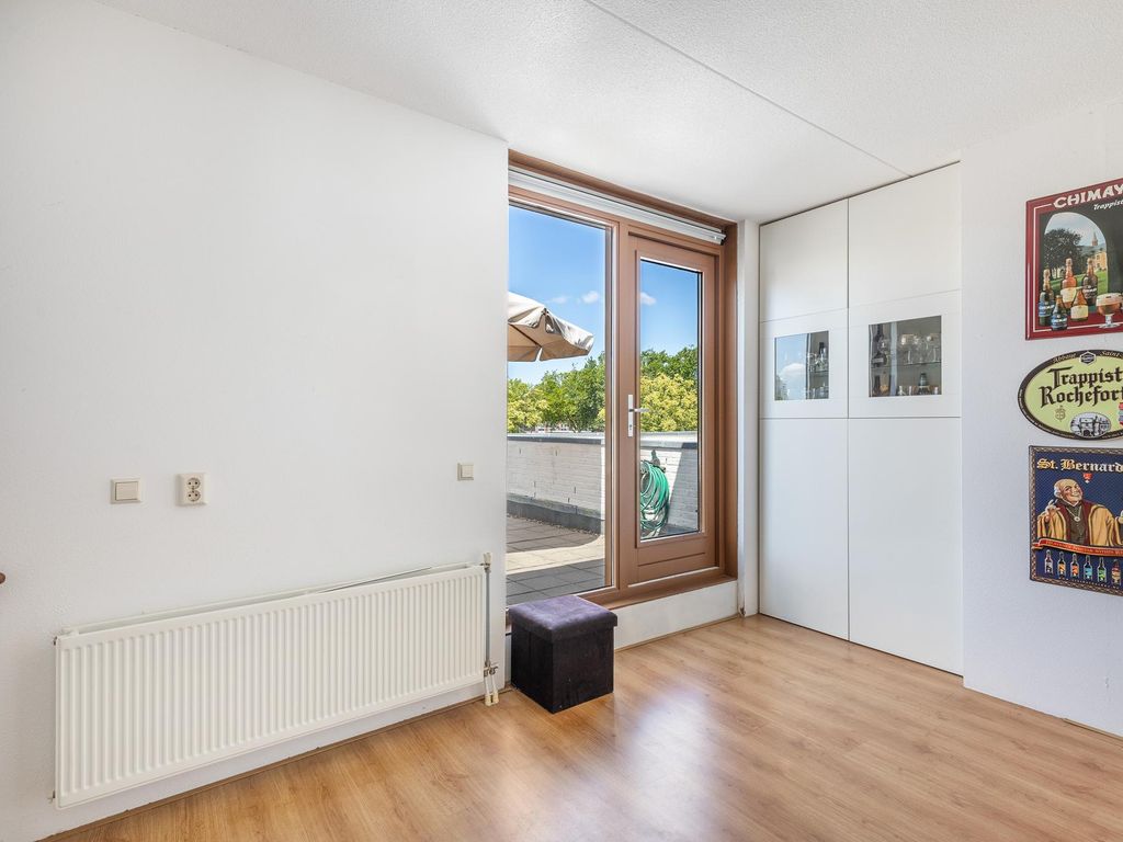 Ruisvoornpad 21, Hoogvliet