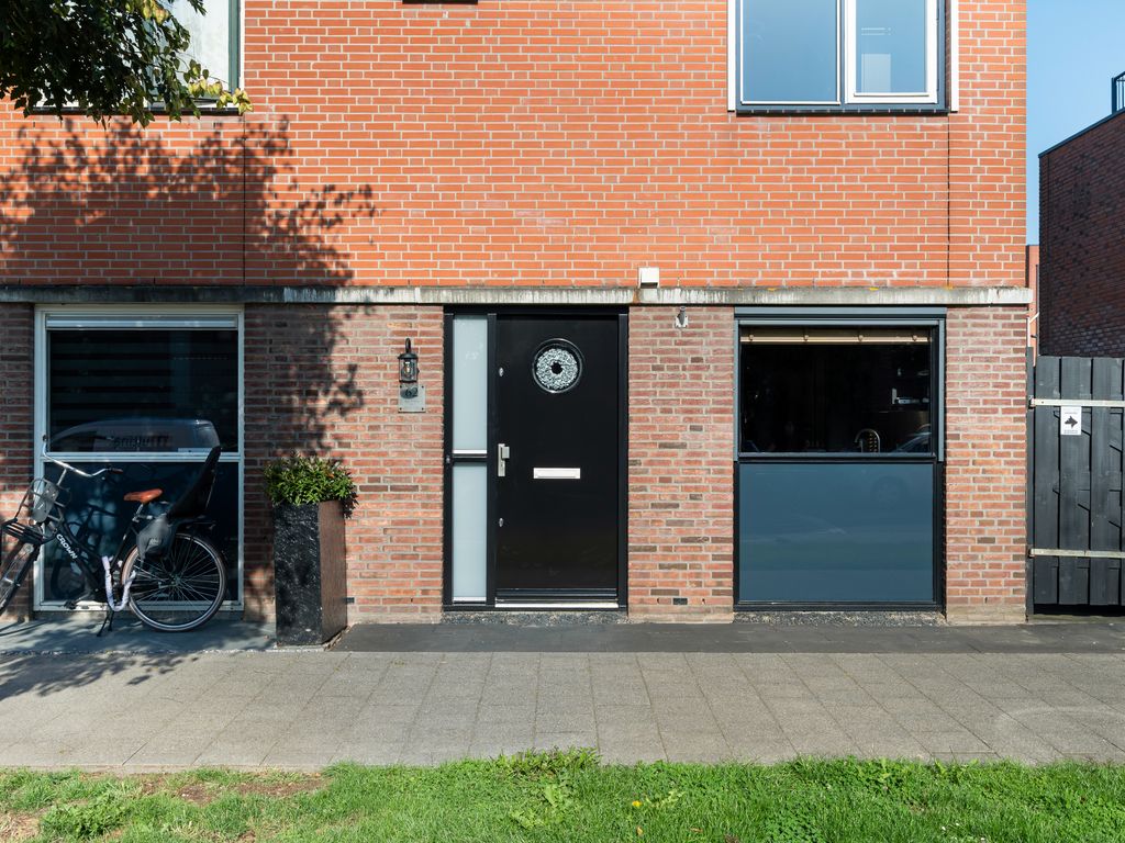 Heersdijk 62, Hoogvliet