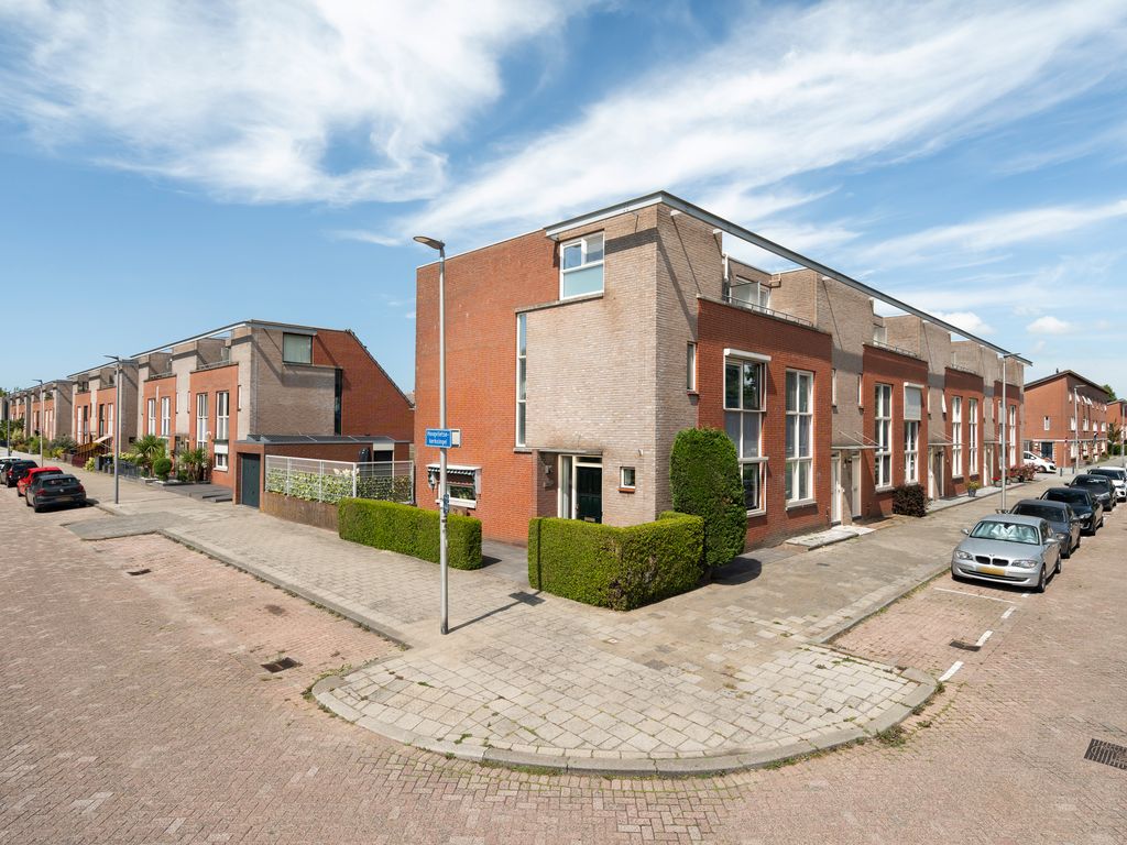 Nieuwe Wetering 54, Hoogvliet