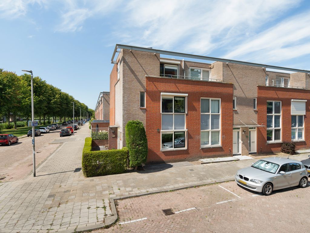 Nieuwe Wetering 54, Hoogvliet