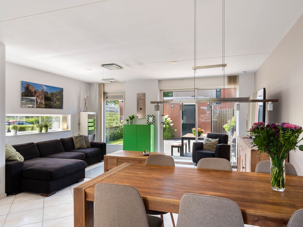 Nieuwe Wetering 54, Hoogvliet