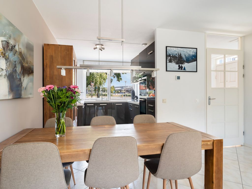 Nieuwe Wetering 54, Hoogvliet