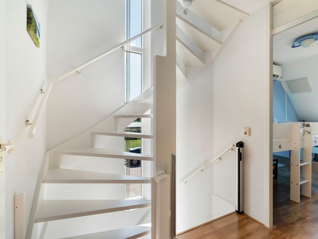 Nieuwe Wetering 54, Hoogvliet