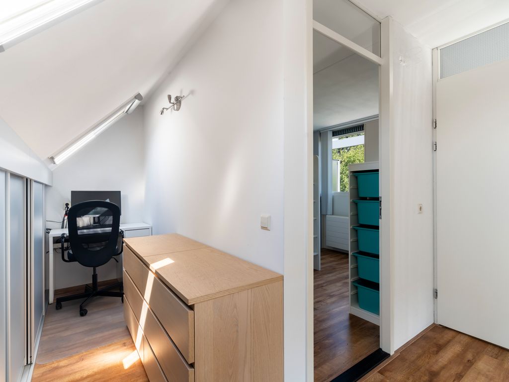 Nieuwe Wetering 54, Hoogvliet