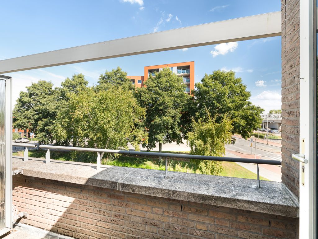 Nieuwe Wetering 54, Hoogvliet