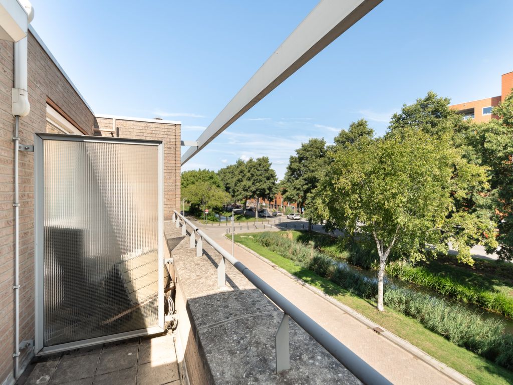Nieuwe Wetering 54, Hoogvliet