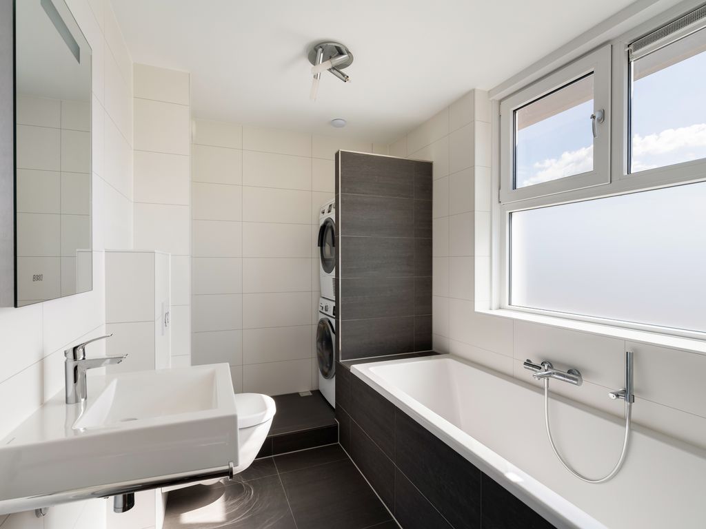 Nieuwe Wetering 54, Hoogvliet