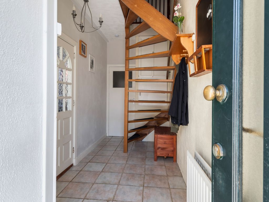 Vroomstraat 4, Pernis