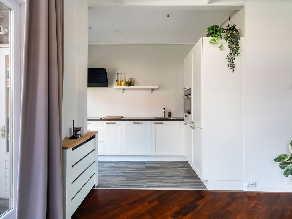 Vroomstraat 4, Pernis