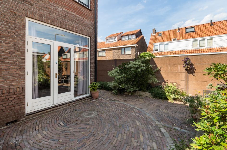 Vroomstraat 4