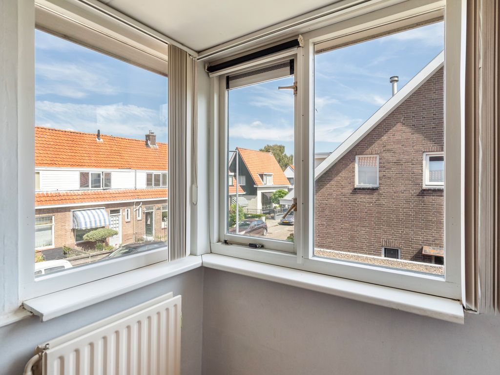 Vroomstraat 4, Pernis