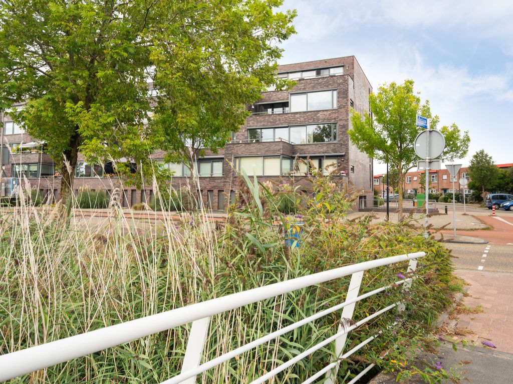 Zuidersingel 68, Barendrecht