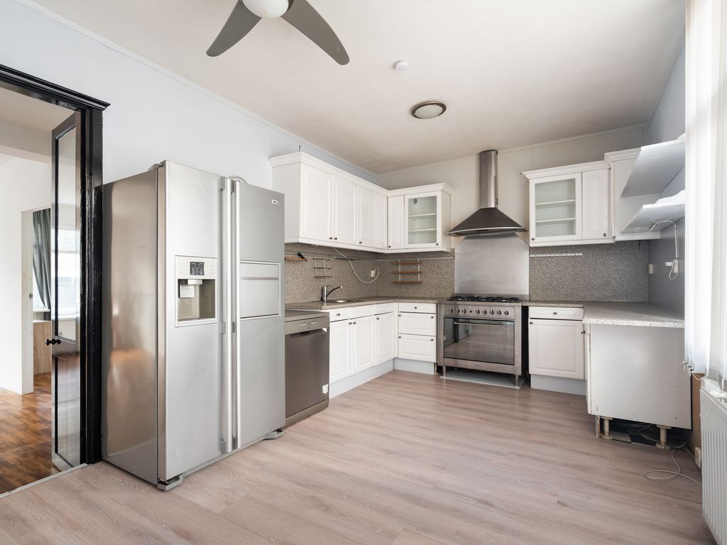 Pastoriedijk 161, Pernis