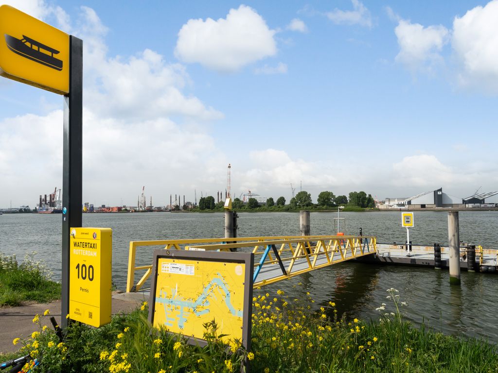 Pastoriedijk 161, Pernis