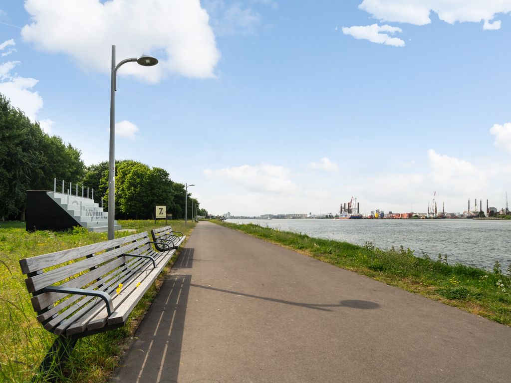 Pastoriedijk 161, Pernis