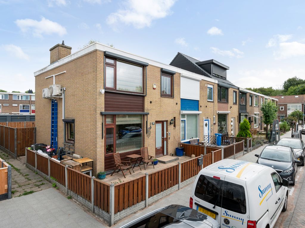 Van Zyll de Jongstraat 86, Pernis