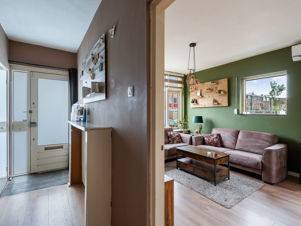 Van Zyll de Jongstraat 86, Pernis