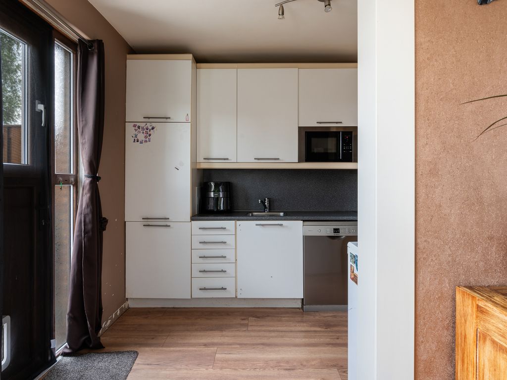 Van Zyll de Jongstraat 86, Pernis