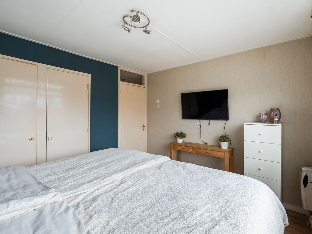 Van Zyll de Jongstraat 86, Pernis