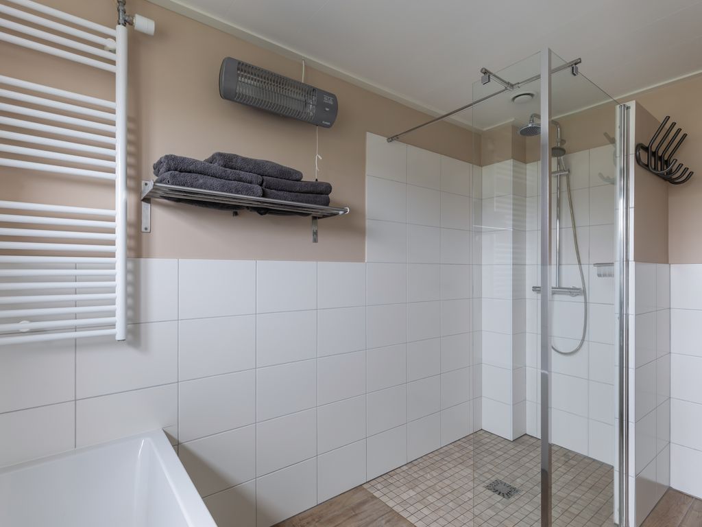 Curaçaoplein 15, Hoogvliet