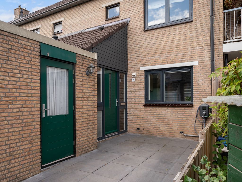 Lijster 21, Hoogvliet