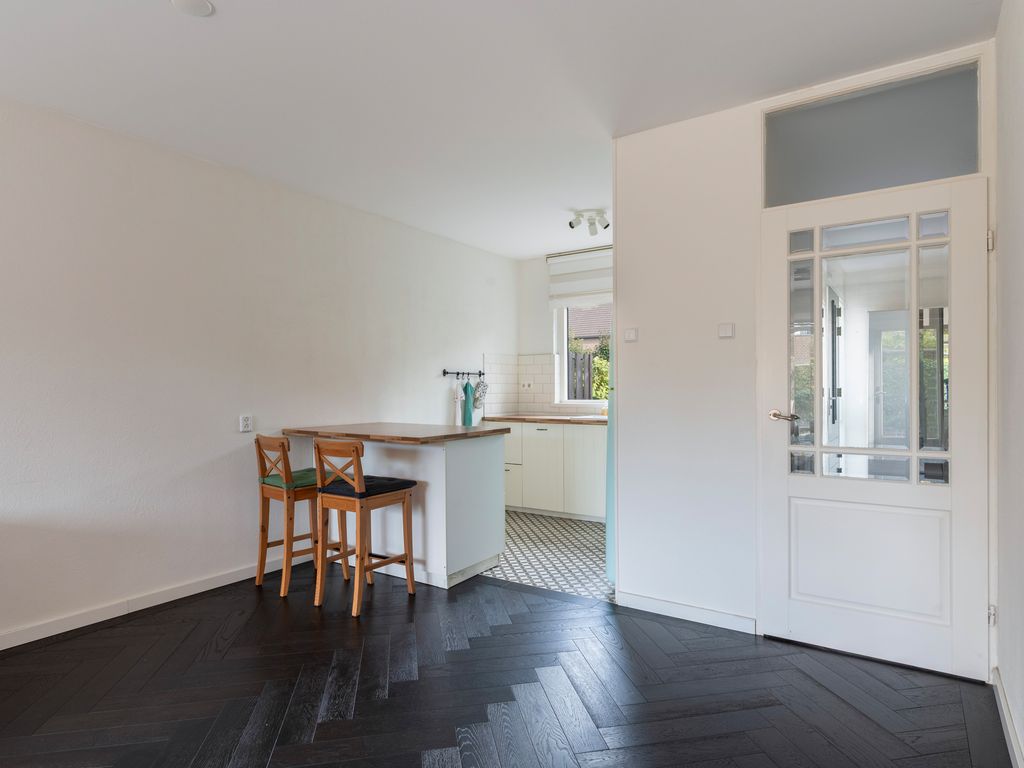 Lijster 21, Hoogvliet